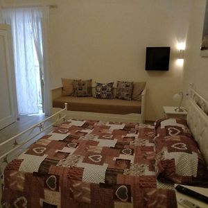 Camera con letto king size